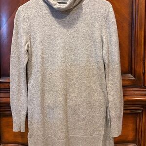 Ann Taylor Light Gray Cowl Neck Sweater size XS